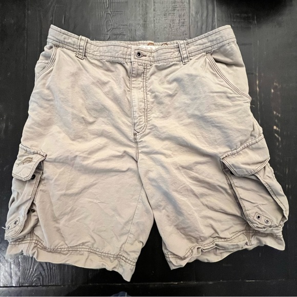 Tommy Bahama Other - Tommy Bahama Khaki Cargo Shorts Size 36 Men’s EUC